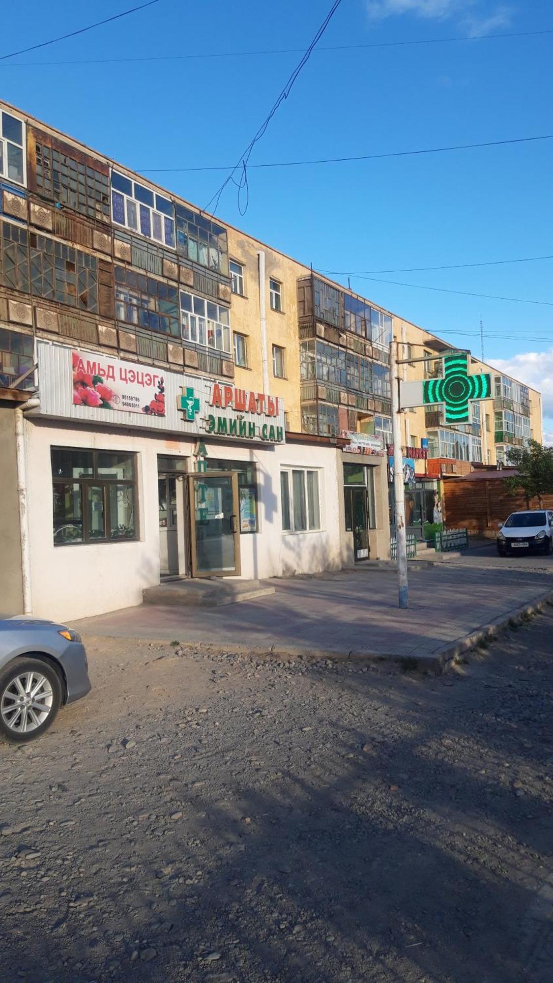 3 Rooms Apartment In The Centre Of Ulgii City Exterior photo